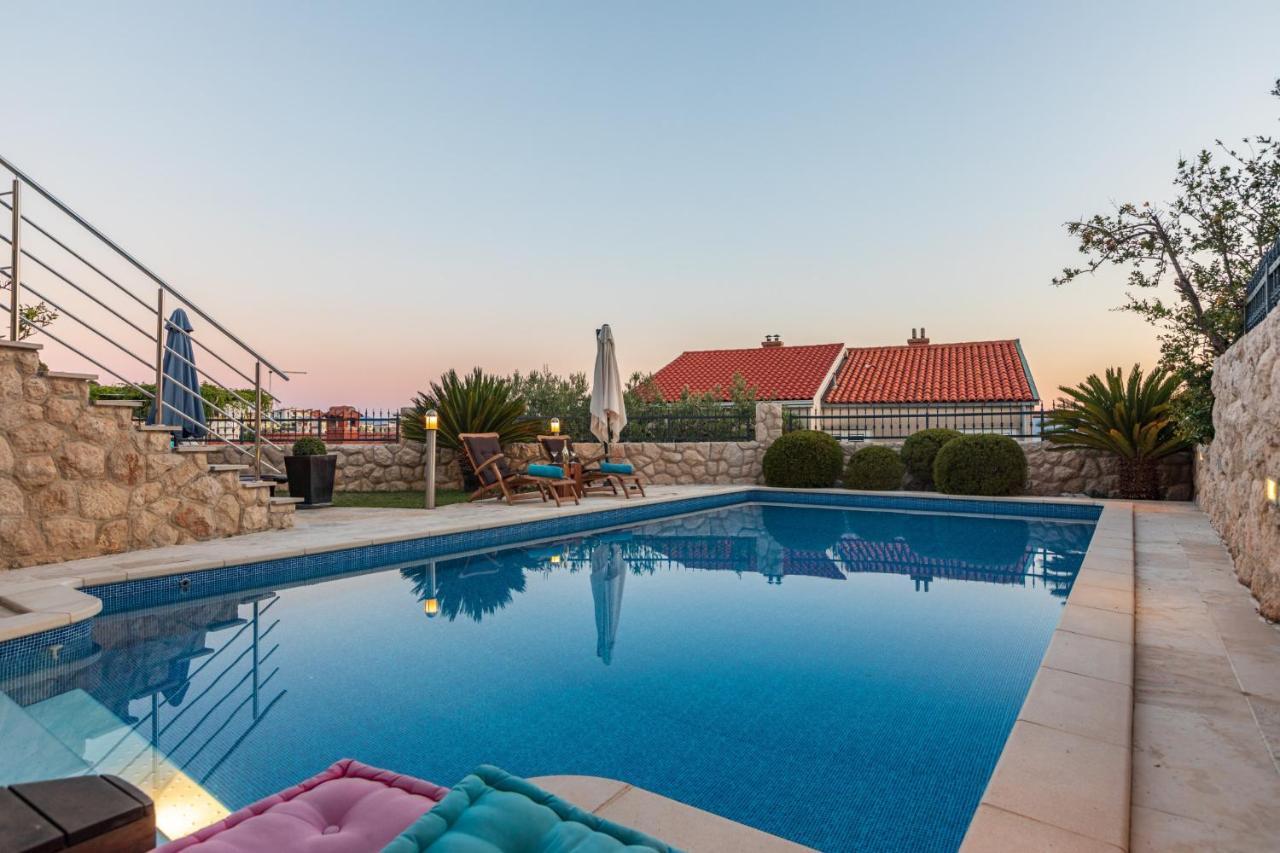 Villa Old Olive, 3Lovelyvillas Podgora Exteriör bild