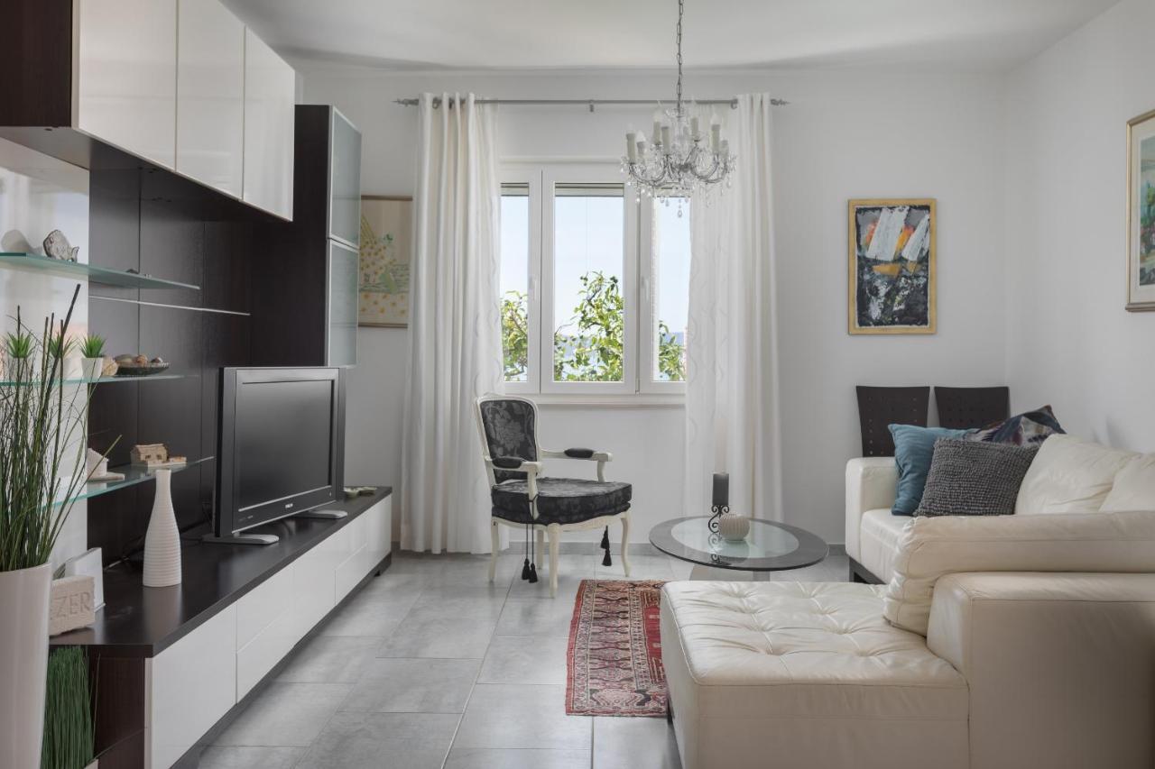Villa Old Olive, 3Lovelyvillas Podgora Exteriör bild