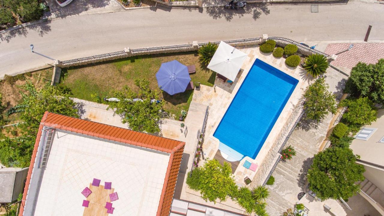 Villa Old Olive, 3Lovelyvillas Podgora Exteriör bild